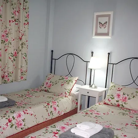 Azalea Holiday home *